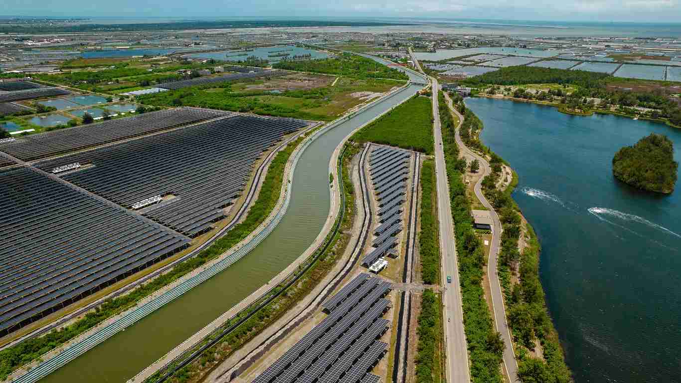 牛牛游戏能源事业提供智慧能源管理、、太阳能监控管理、、、、全方位电厂建置及运维解决方案，，，并拥有管理超过6000案场的经验