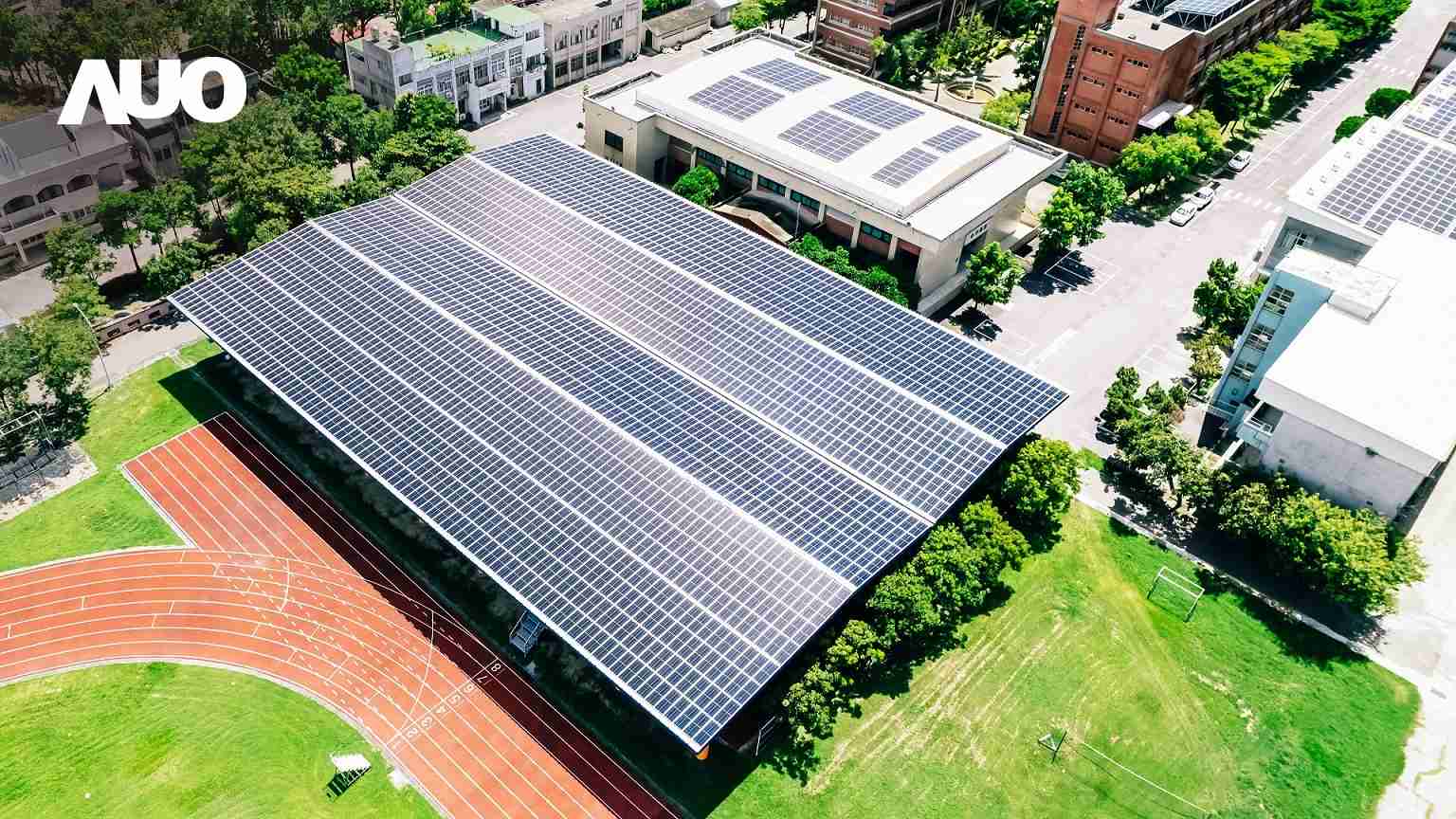 牛牛游戏SunSteel光电整合型浪板具备快速安装、、、、轻量化优势，，，，可提升15%发电效能，，，通过国际IEC与台湾VPC认证安全、、、、防漏、、、耐候标准